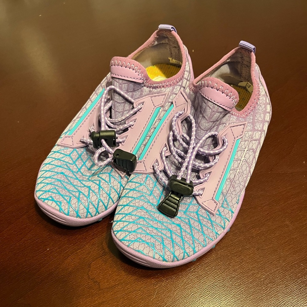 Little girls water shoes